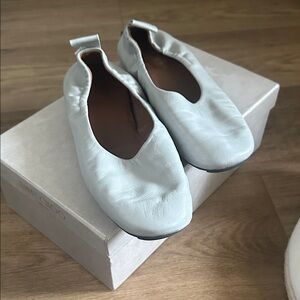 Aquatalia Grey Leather Flats